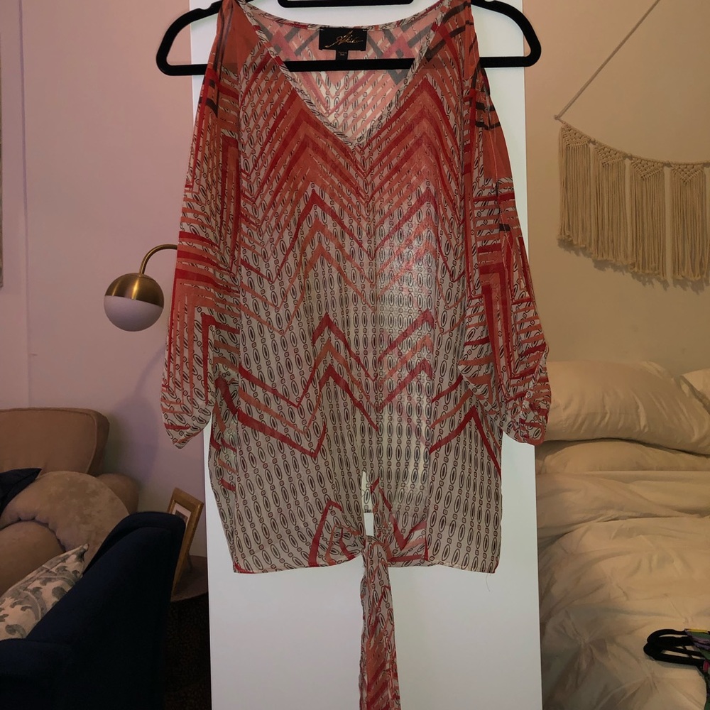 Zig Zag blouse with arm cut outs and tie